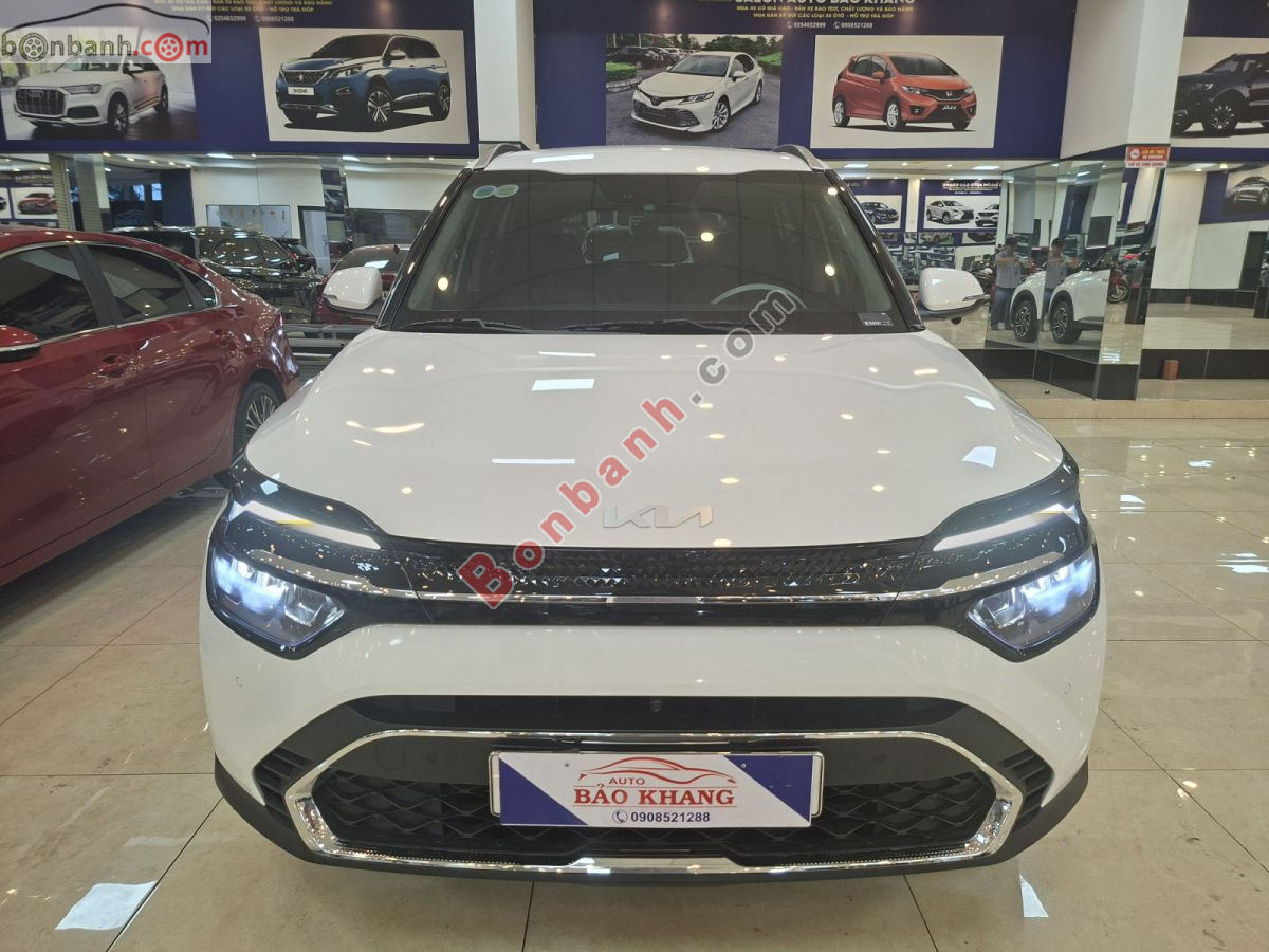 Kia Carens 1.5G Luxury 2024