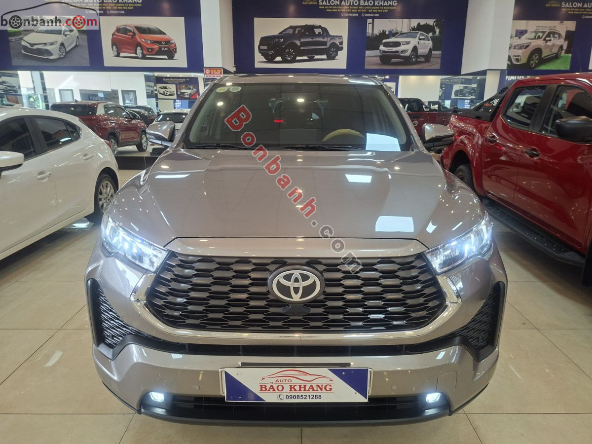 Toyota Innova Cross 2.0V CVT 2025