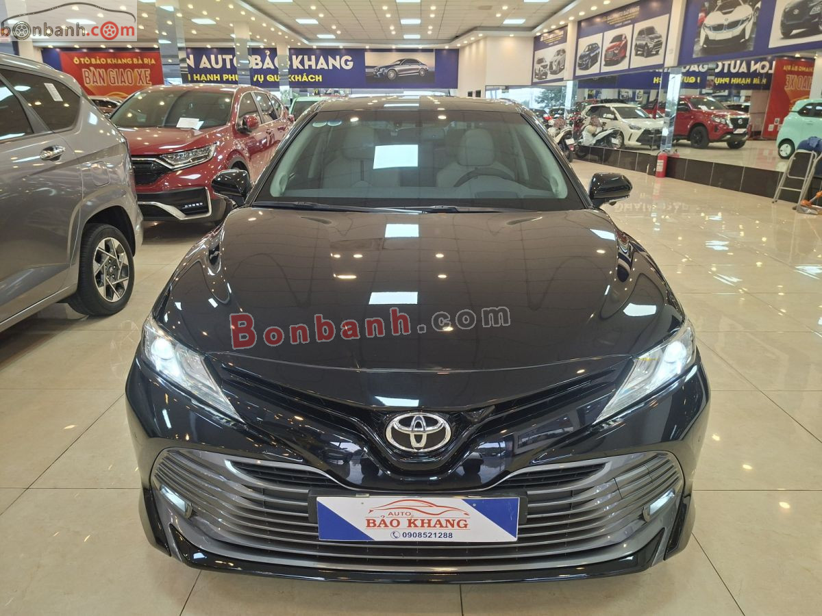 Toyota Camry 2.5Q 2020